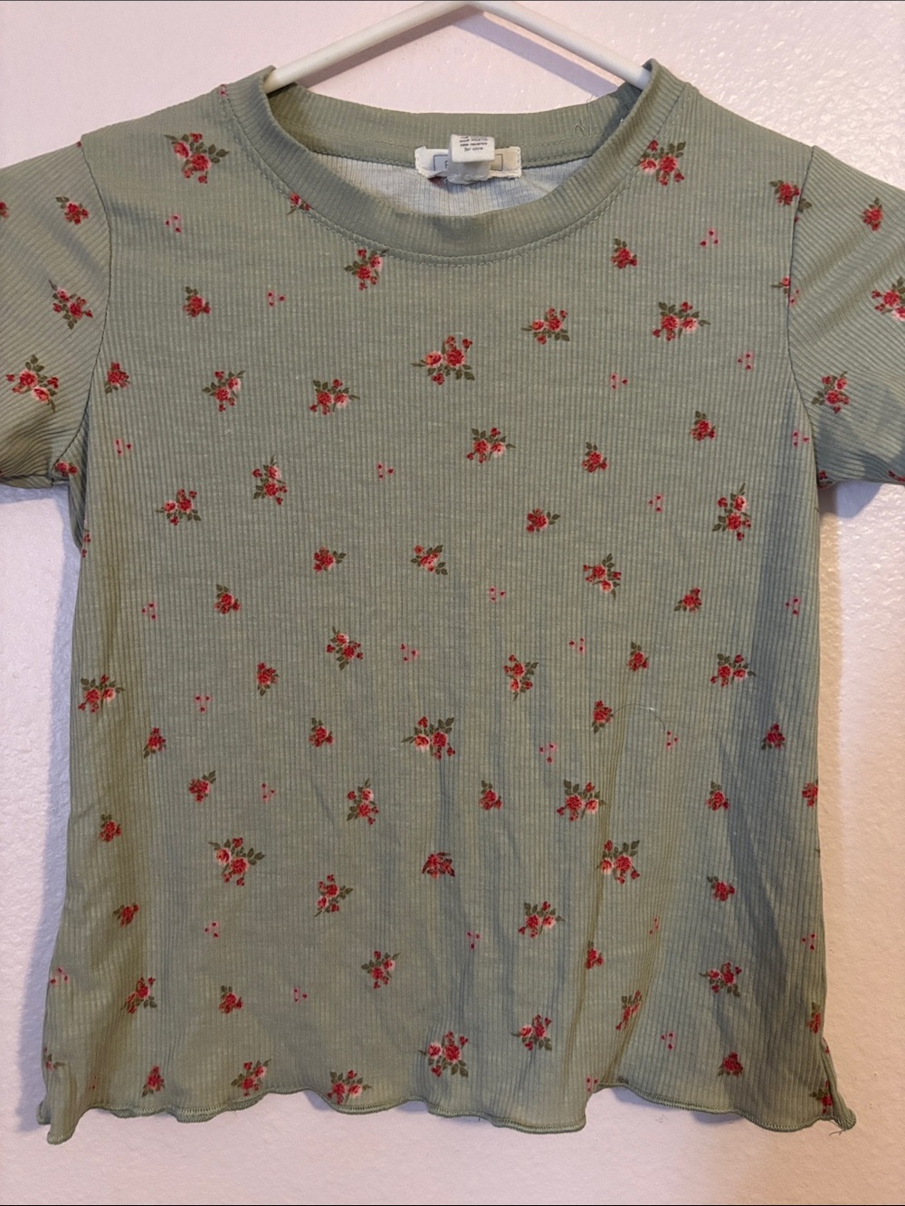 Full Tilt Girls Sage Green Floral Ribbed Short Sleeve Tee Size M